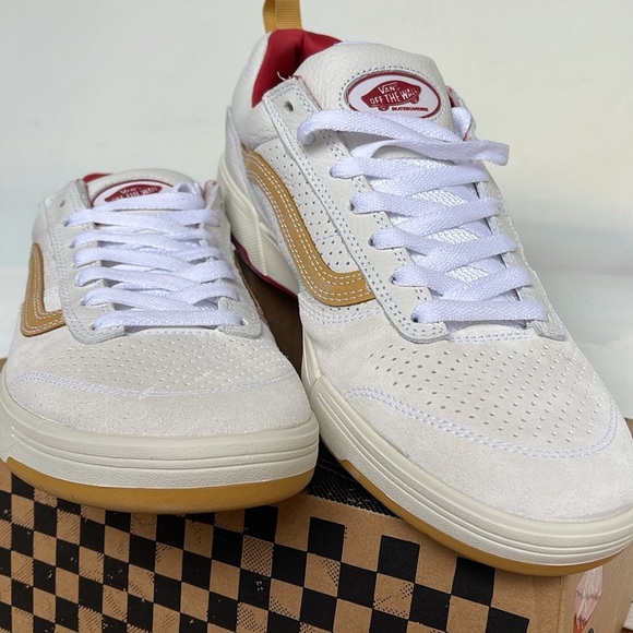 Vans WMNS Zahba Vintage Sport White Multi
VN0007QQJ5K
Sneakers - Picture 11 of 16